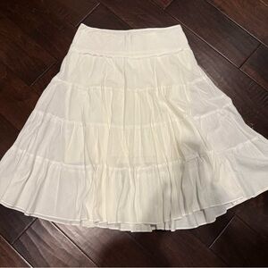 White, lined cotton peasant skirt 
Laundry by Shelli Segal
Size 12